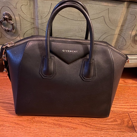 Givenchy Antigona goat leather medium satchel - Picture 2 of 12